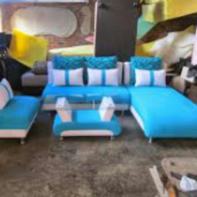 70 Kursi Minimalis Warna Biru Gratis