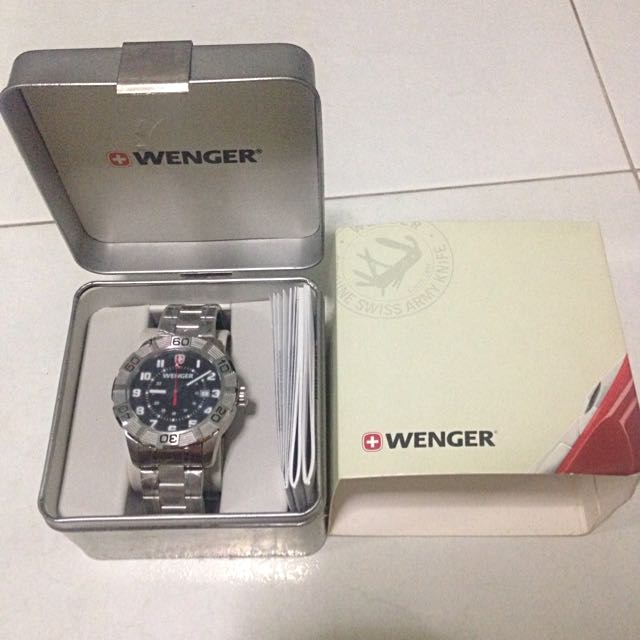 Wenger swiss shop army knife watch