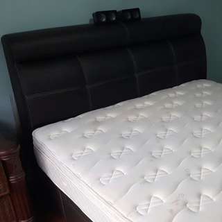 (Category: ) located in . Submitted by thehappydeals (Listing ID 84726606, Image 1). Description: .