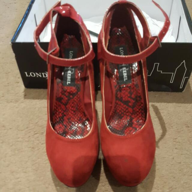 mary jane shoes famous footwear