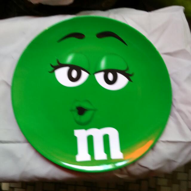 M & Ms PLATE, TV & Home Appliances, Kitchen Appliances, Other Kitchen