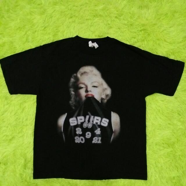 Marilyn monroe 2025 spurs shirt