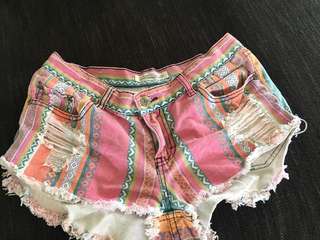 Aztec Print denim shorts - size 8