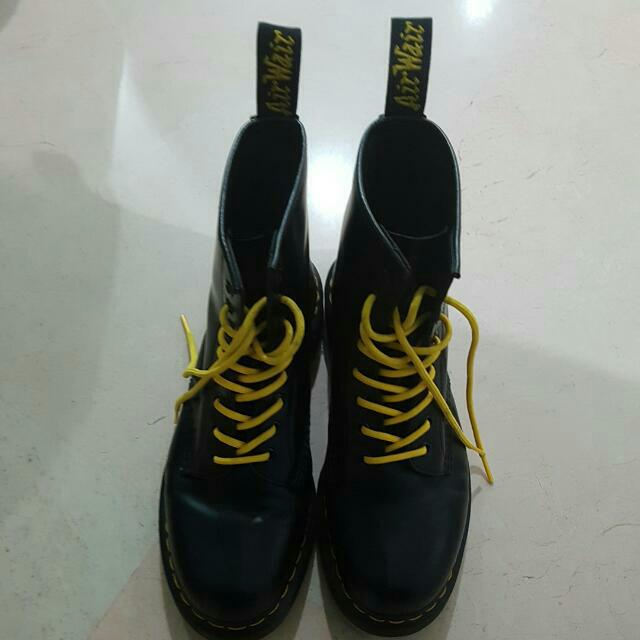 dr martens 8 eye mens