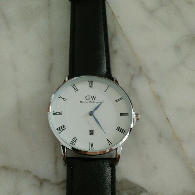 Dw watch with best sale date