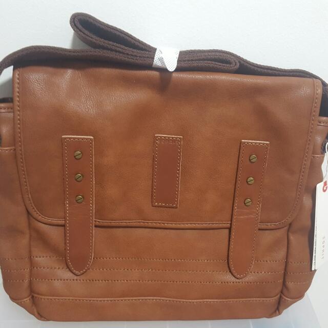 esprit messenger bag