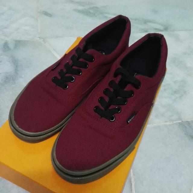 Kasut hot sale vans maroon