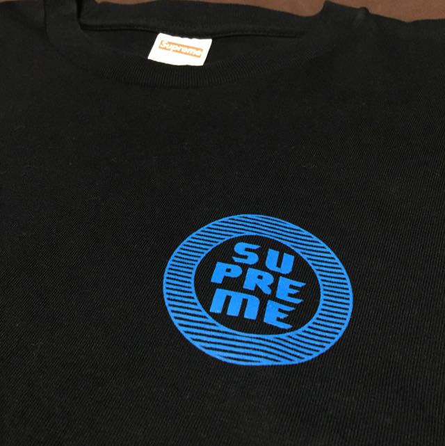 Supreme sales disrupt tee
