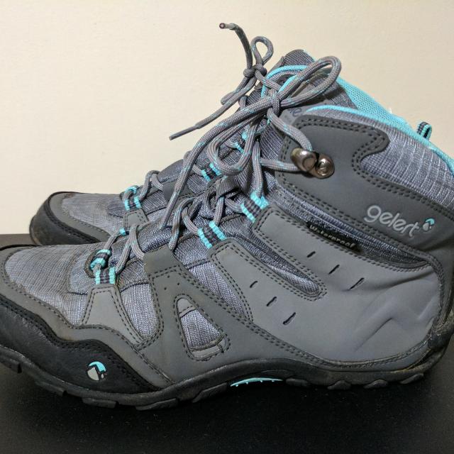 gelert hiking shoes