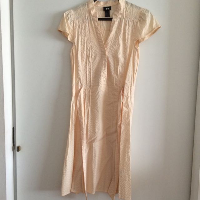 Sale H M Sweet Peach Button Ribbon Dress Uk 6 Women S Fashion Clothes Dresses Skirts On Carousell