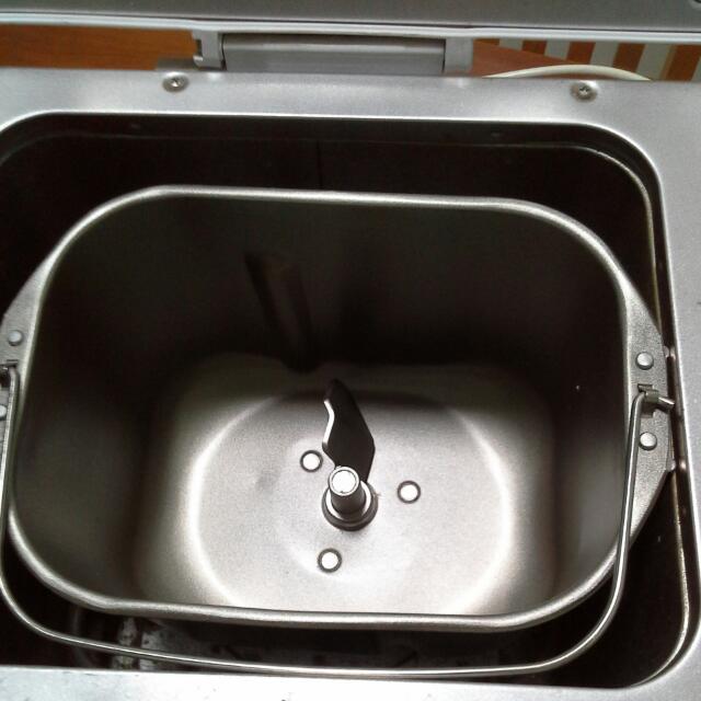 Kenwood Bread Pan & Kneader BM200, TV & Home Appliances, Kitchen