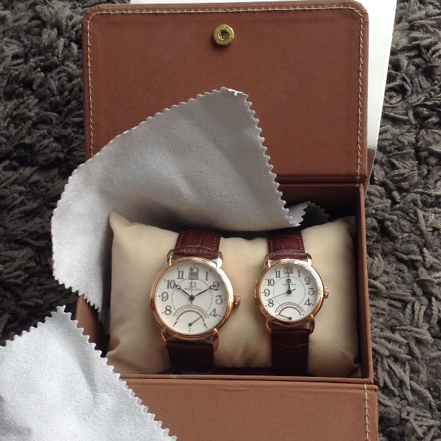 Solvil et Titus His and Hers matching watches