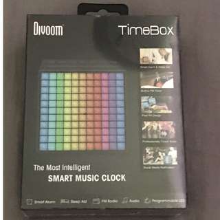 NEW SEALED DIVOOM TIMERBOX AURA NOTIFICATION PIXEL SPEAKER