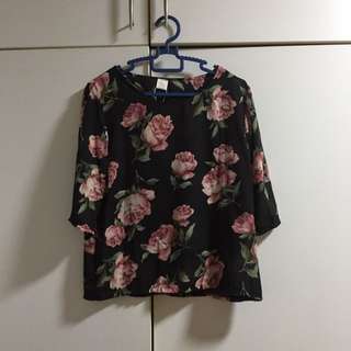 BNWT Black Flora Top