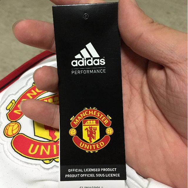 Adidas Man Utd Jersey Size L, Men's Fashion, Activewear on Carousell
