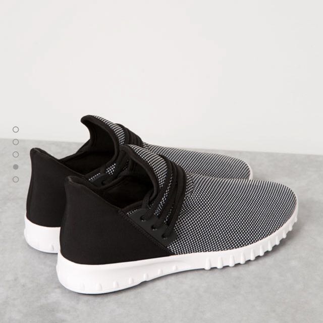 Bershka Men Shoes Fesyen Pria Sepatu Di Carousell