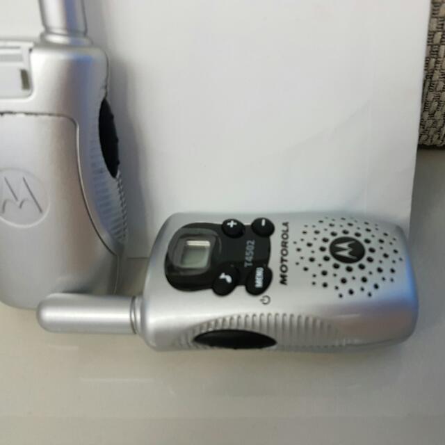 Set of 4 Motorola Walkie Talkie T4502