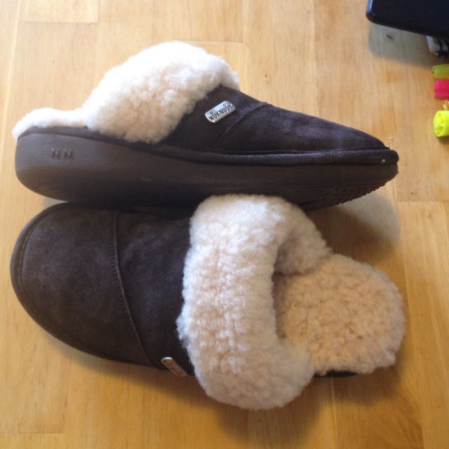 Nuknuuk shop slippers walmart