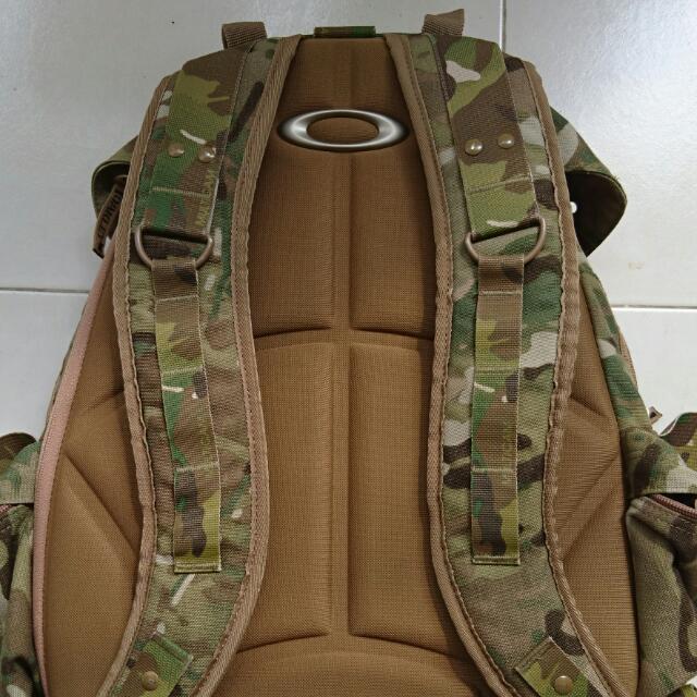 Oakley icon 2.0 multicam shop