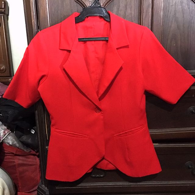 Short Sleeved Blazer (Category: Longsleeves) located in Makati City. Submitted by kdn_corner (Listing ID 85288236, Image 2). Description: .