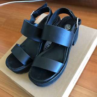 River Island Sandals Size 6