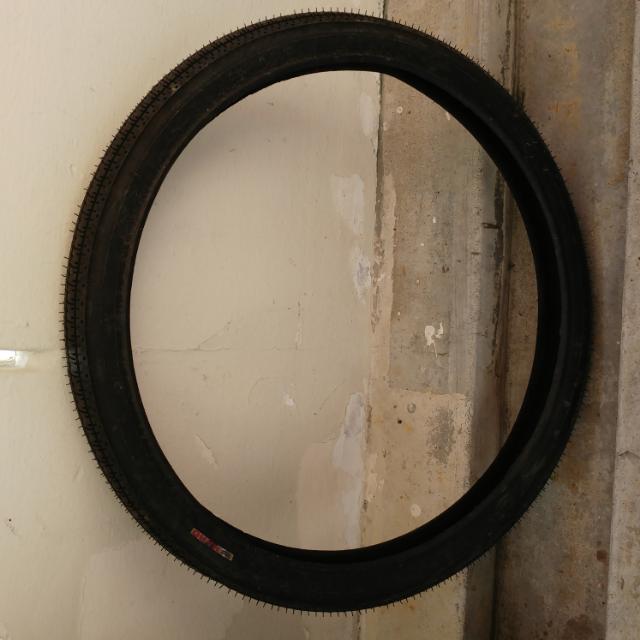 tire 20x1 75