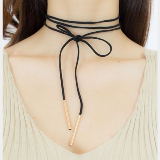 string necklace choker