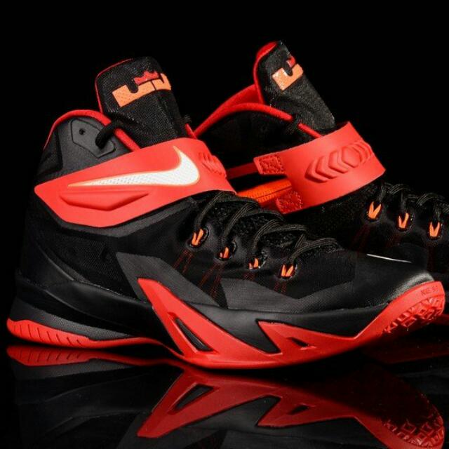 lebrons soldier 8