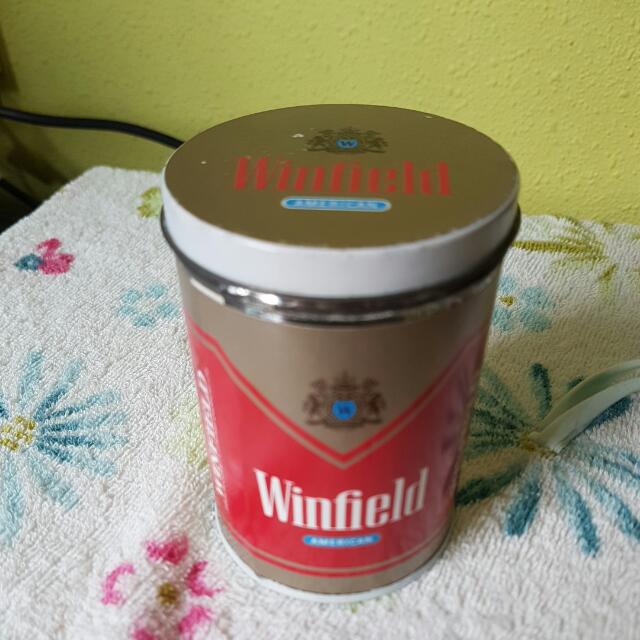 Winfield American Cigarette Tin, Hobbies & Toys, Memorabilia & Collectibles, Vintage