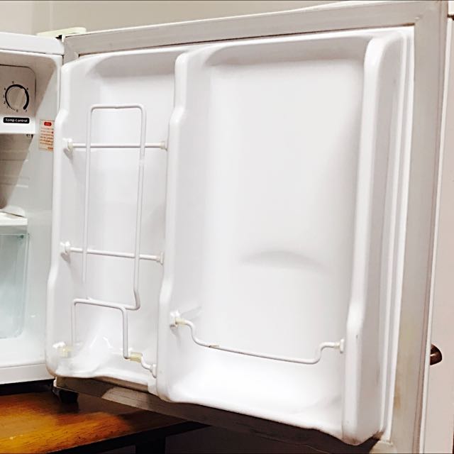 LG GR051SSF Mini Bar Fridge with 4 free Fridge Legs(White)., TV & Home