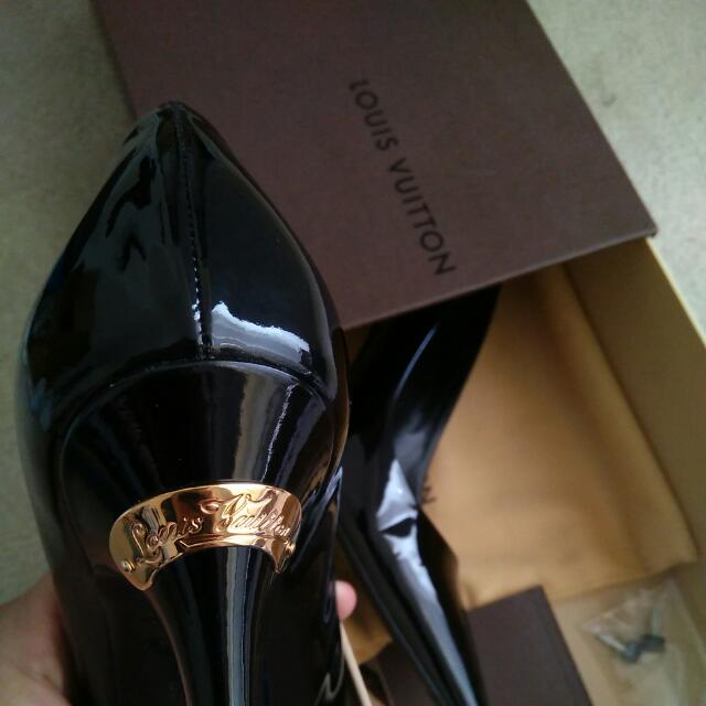 Louis vuitton heels used on sale