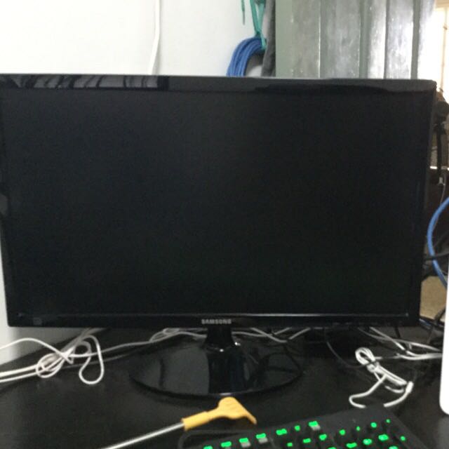 Samsung Monitor S24D300H, Computers & Tech, Parts & Accessories ...