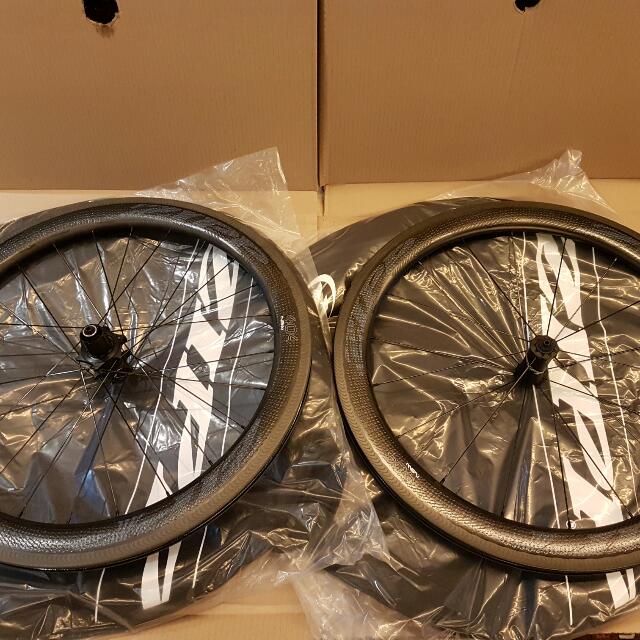 zipp 404 nsw clincher wheelset