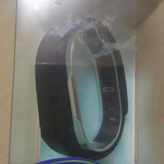 new fitbit flex. box opened but never used.