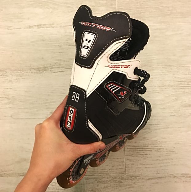 CCM Vector 4.0 Inline Hockey Skates, Sports Equipment, PMDs, EScooters