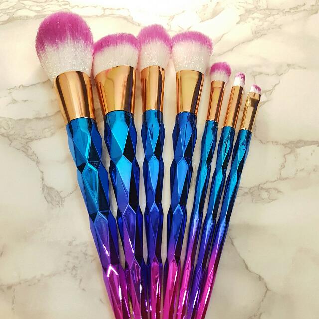 Chrome Unicorn Makeup Brush