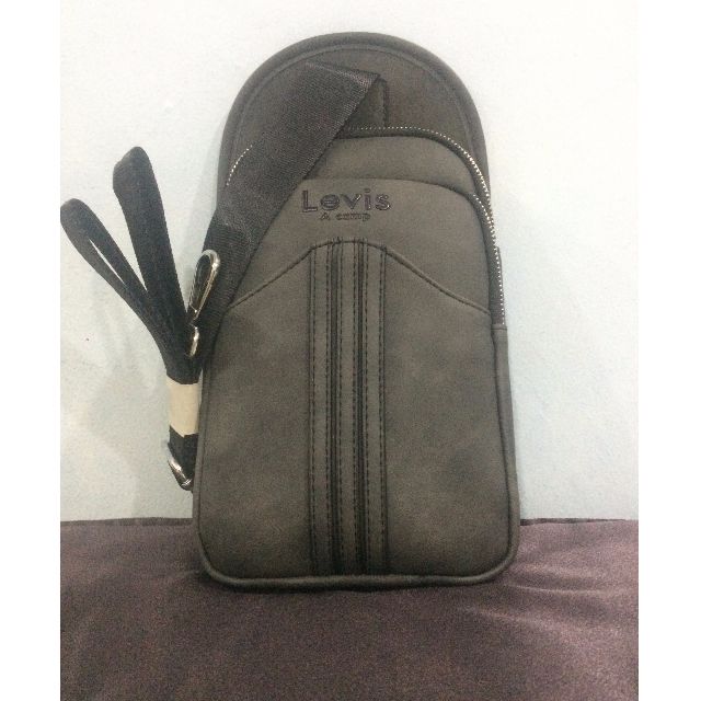 Levis a camp bag online