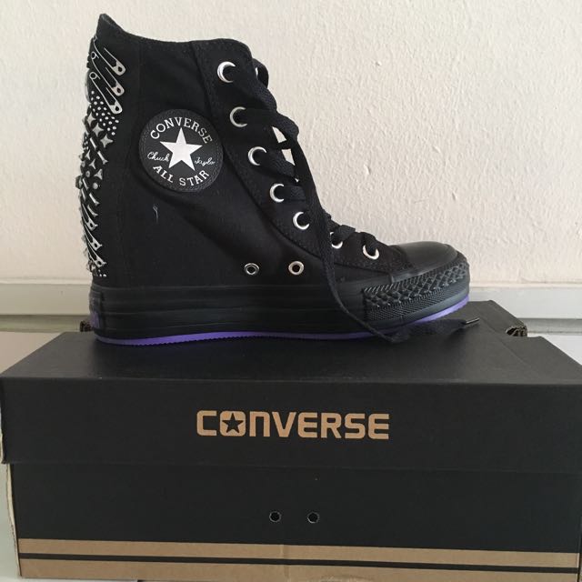 Converse platform limited edition outlet