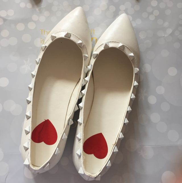 pretty flat shoes