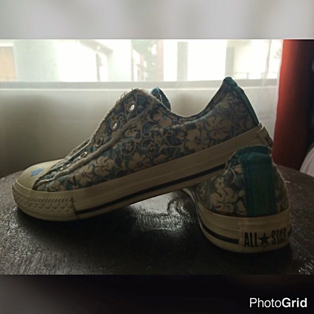 Converse classic Design Tattered, Luxury, Apparel on Carousell