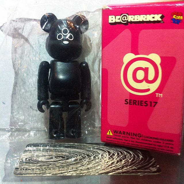 Medicom BE@RBRICK Series 17 Secret 1/192 [Gustavo Alberto Garcia Vaca] 100%  Bearbrick