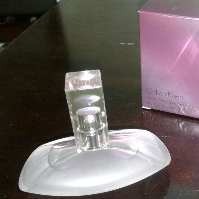 Perfume Calvin Klein Euphoria Blossom (Category: Fragrance & Deodorants) located in Quezon City. Submitted by fran_fair (Listing ID 85826959, Image 1). Description: .