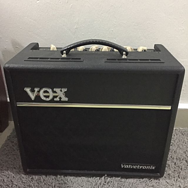 Vox Valvetronix VT20+ 20W guitar amplifier, Hobbies & Toys, Music