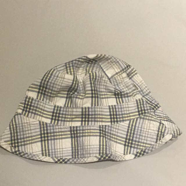 hugo boss baby sun hat