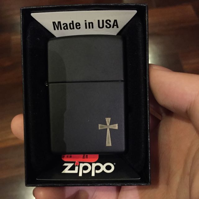 Brand New Zippo Lighter, Men's Fashion, Watches & Accessories