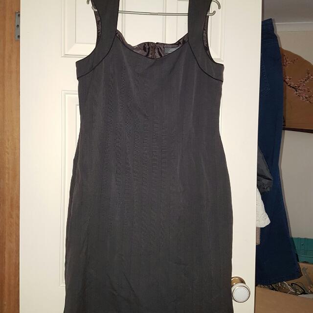 Jacqui E 16 Grey Suit Dress Sleeveless Women S Fashion Clothes On Carousell
