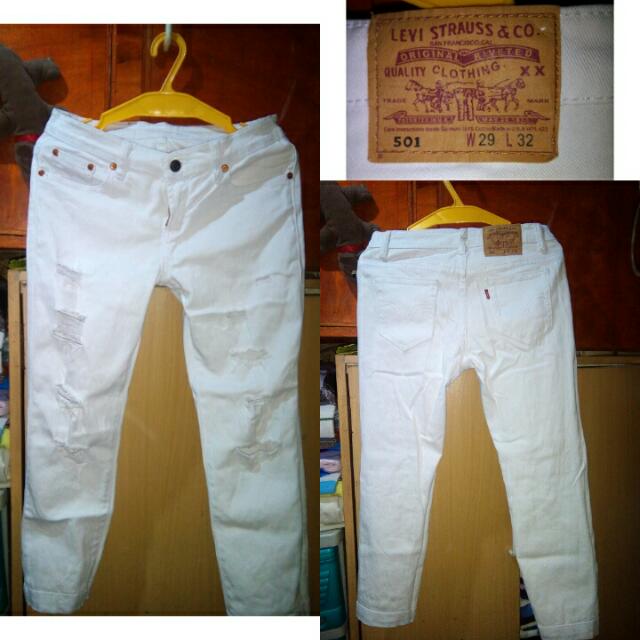 levi white ripped jeans