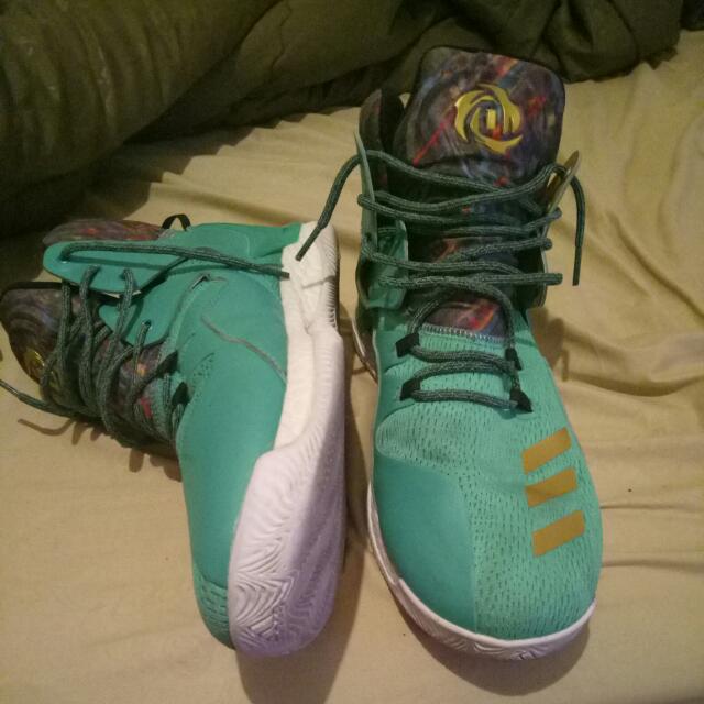 Sepatu Basket Adidas Derrick Rose 7 Fesyen Pria Sepatu di Carousell