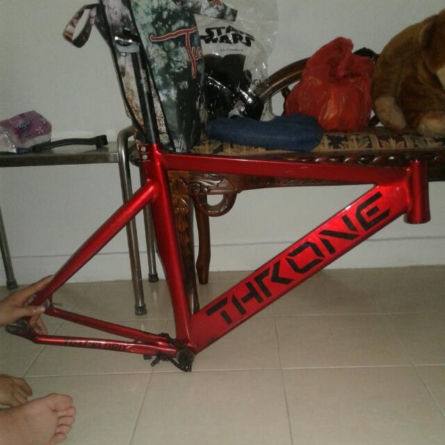 Throne Frame, Sports Equipment, Bicycles & Parts, Bicycles on Carousell
