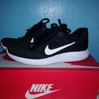 降價囉nike 女 WMNS NIKE LUNARGLIDE 8 慢跑鞋 黑 - 843726001 Us7 24cm